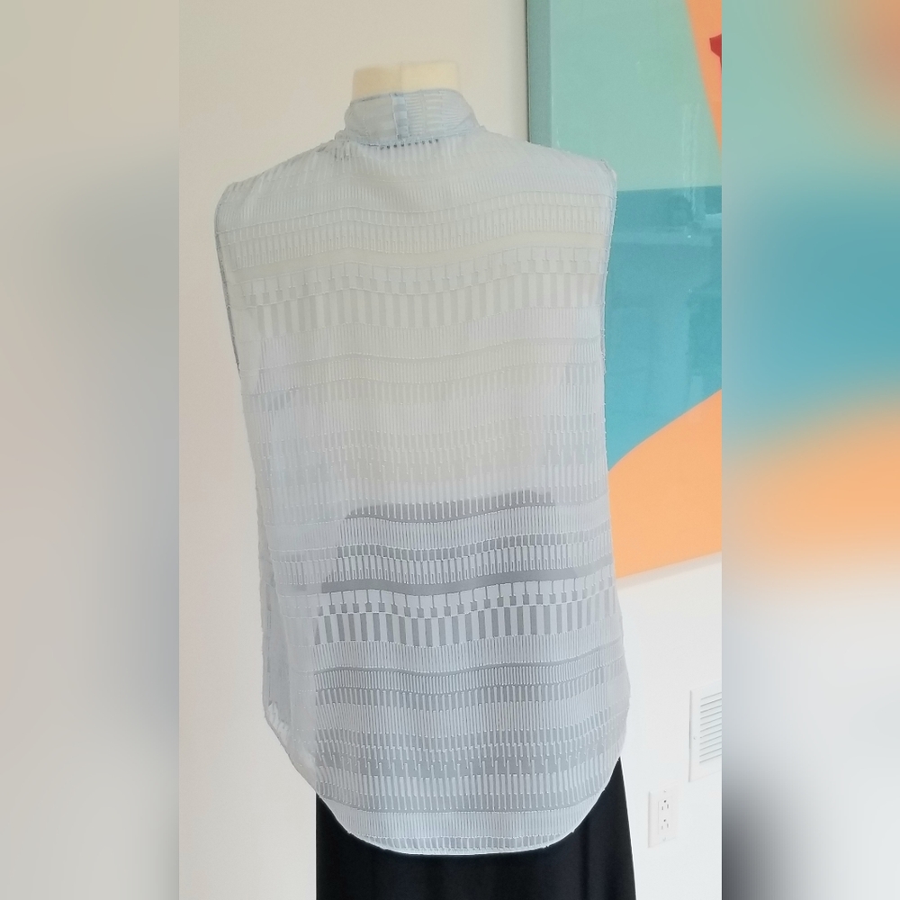 NWT ~ T Tahari Bow Sleeveless, Asymmetric Blouse Top Sheer Sky Blue M - Picture 8 of 10